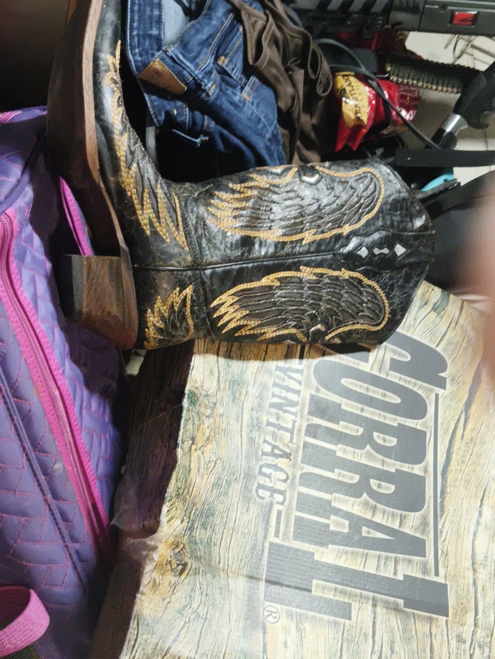 Heritage Black Western Boots with Gold Embroidery